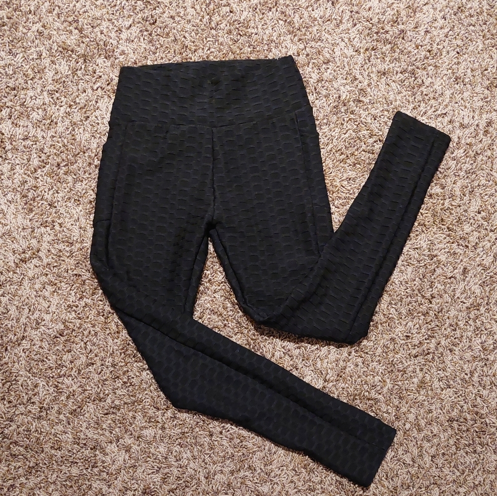 Black leggings